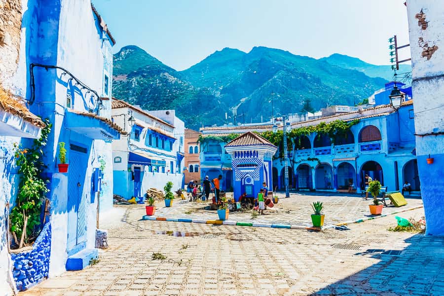 From Fez: Day Tour to the Blue Town of Chefchaouen - Lunch, shopping, and the cost of free time