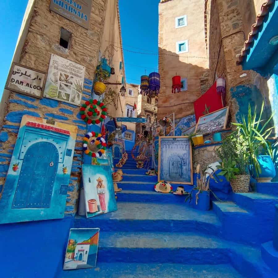 From Fez : Memorable Day Trip to Chefchaouen the Blue City - Coffee at historic Motel Rif