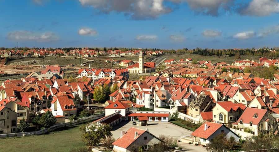From Fez: Middle Atlas Day Trip with Ifrane National Park - Ain Vital viewpoints and the road into the mountains