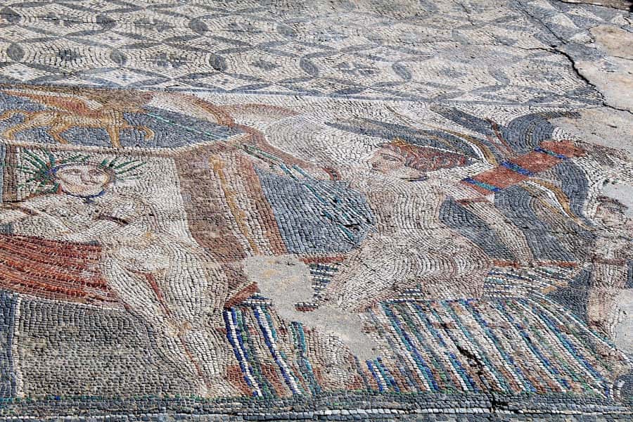From Fez: Volubilis Moulay Idriss and Meknes Day Trip - FAQ