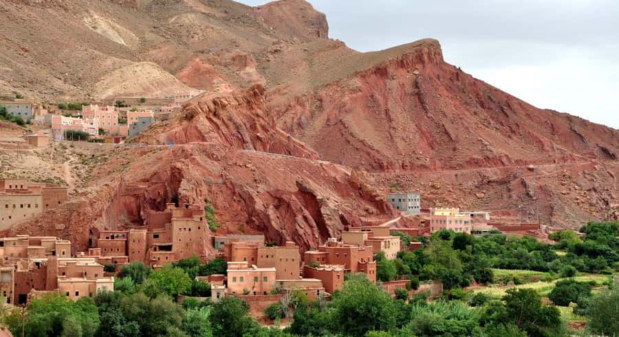 From Marrakech: Ait Benhaddou and Atlas Mountains Day Trip - Entering Ait Benhaddou, Morocco’s film-famous kasbah