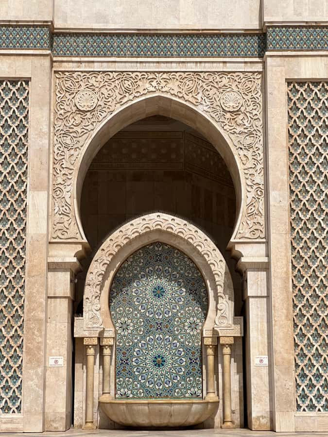 From Marrakech: Casablanca Day Trip by van - What the guides add to the day