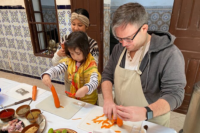 Half-Day Cooking Class with Local Chef Laila in Marrakech - Learning Moroccan tea before the meal