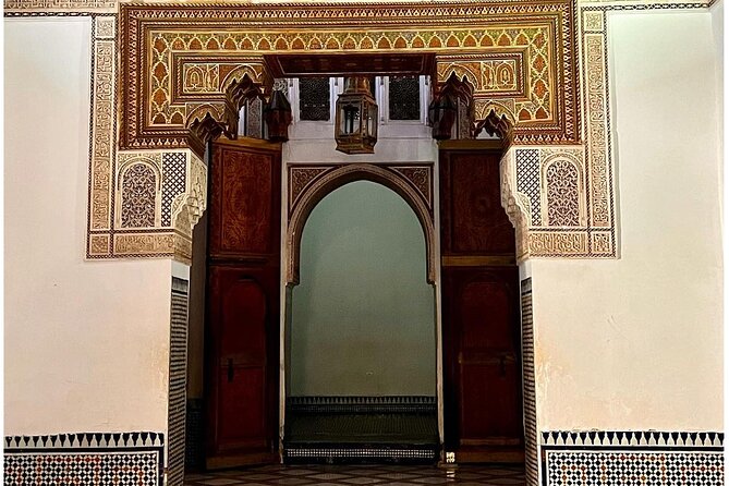 Half Day Guided Tour in Marrakech History & Culture - Bahia Palace: tile, wood, and royal life