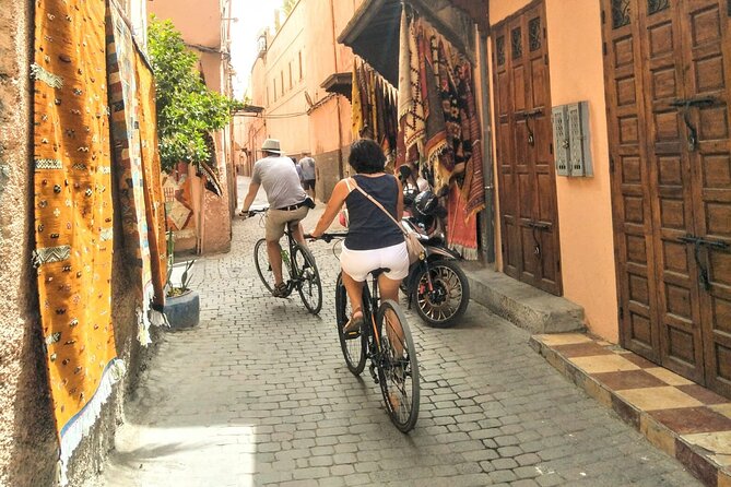 Half-Day Highlights of Marrakesh Bike Tour - The guides can make or break the morning
