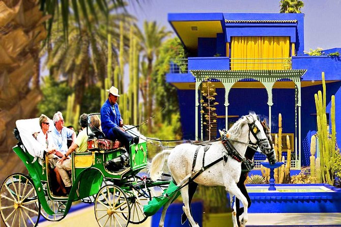 Horse and Carriage Ride with Majorelle Garden - Along the ramparts and Marrakech city gates