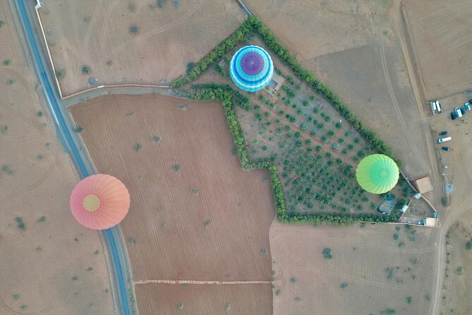 Hot air balloon flight at sunrise in Marrakech & breakfast - Arriving before dawn at the Nomad Ballooning base