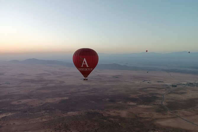 Hot air balloon flight to Marrakech in a small group. Breakfast - What small group really means here