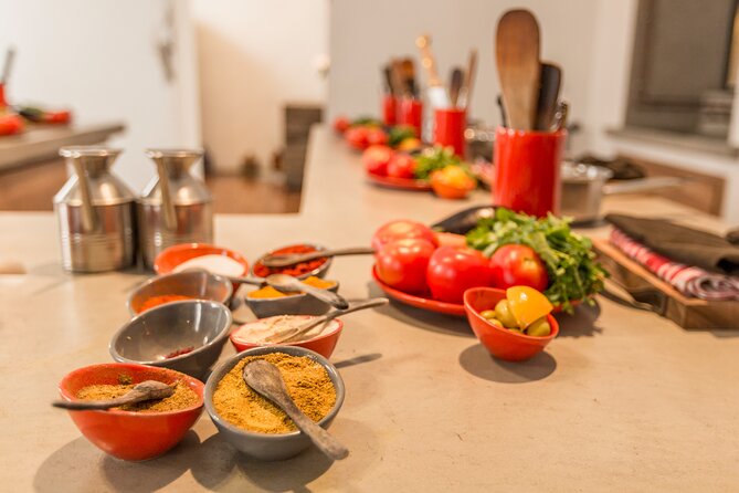 l'Atelier - Moroccan Cooking Workshop in Essaouira - Preparing a traditional Moroccan lunch