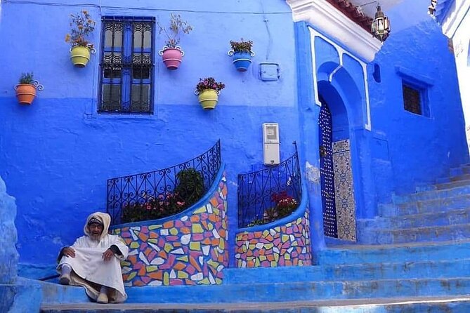 luxury day trip to Chefchaouen From fes by small group - Arriving in Chefchaouen’s blue medina
