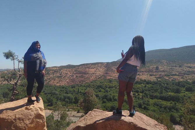 Luxury private day trip - Atlas Mountains, Agafay Desert & camels - Lunch with a family and a mountain view