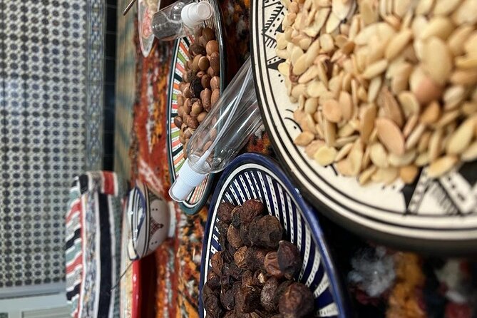Make Your Own Argan Oïl - Tea, pastries, and the Moroccan side of the afternoon
