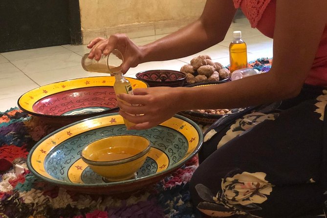 Make Your Own Argan Oïl - Grinding, mixing, and squeezing the argan paste