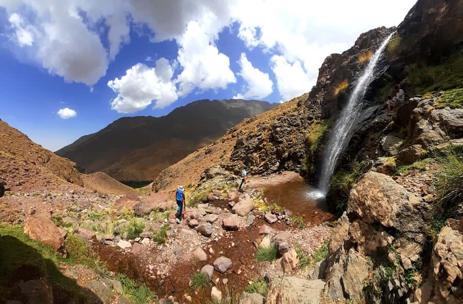 Marrakech: 2-Day Atlas Villages Trekking Tour - Why the overnight makes this trip worthwhile