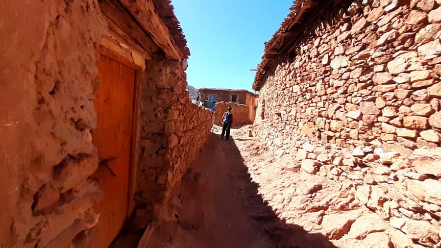 Marrakech: 2-Day Atlas Villages Trekking Tour - What you will actually do with local communities