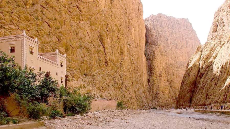 Marrakech: 3-Day Merzouga and Sahara Desert Tour - Afternoon scenery around Kalaat MGouna and Dadès