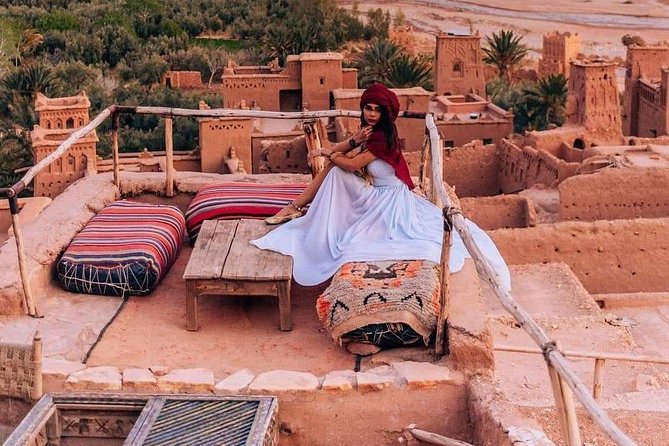 Marrakech 3-Day Shared Tour to the Merzouga Desert - Crossing palm groves and villages toward Merzouga