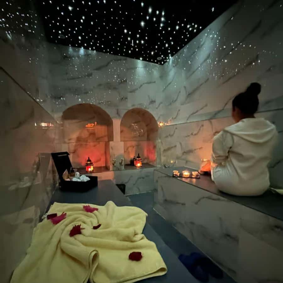 Marrakech: 3H Traditional Hammam, Massage & Hotel Transfer - Languages, staff, and the service level