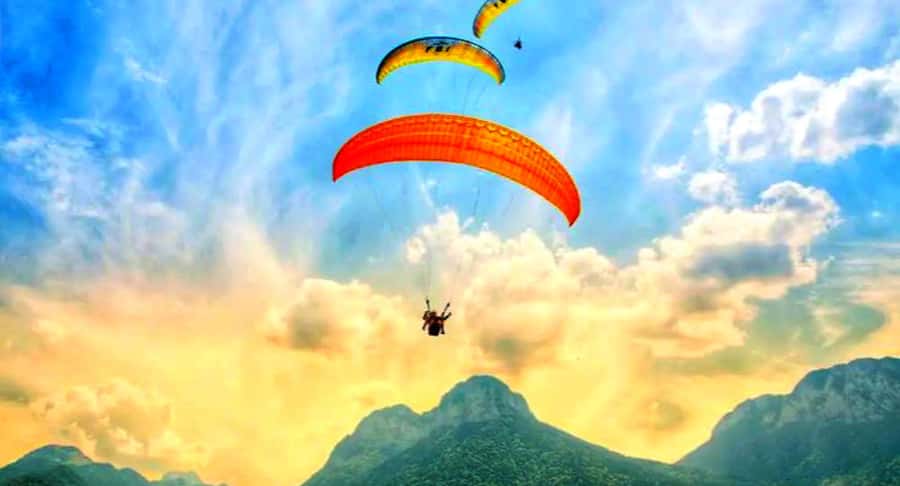Marrakech Adventure: Paragliding, Camel Ride & Breakfast - From Marrakech Streets to a Berber Breakfast
