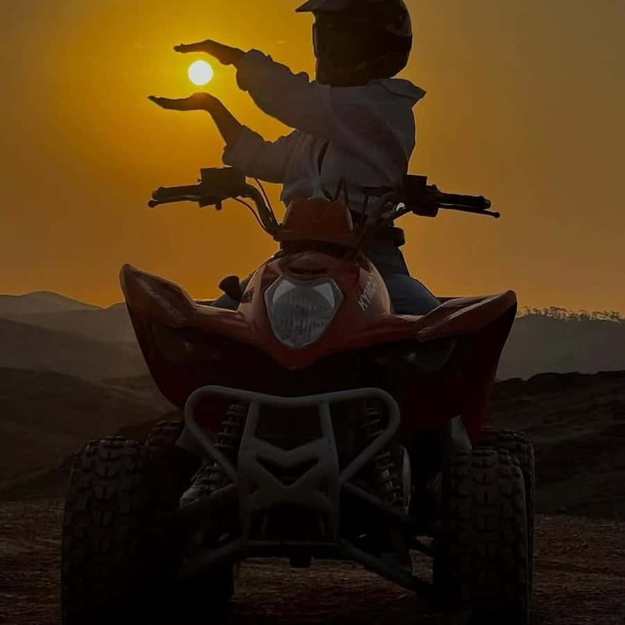 Marrakech: Agafay Desert Camel Ride & Quad with Dinner Show - Sunset is the moment to slow down