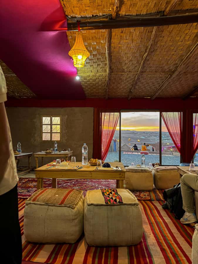Marrakech: Agafay Desert Camel Ride with Dinner & Show - Dinner under the stars, with a practical caveat