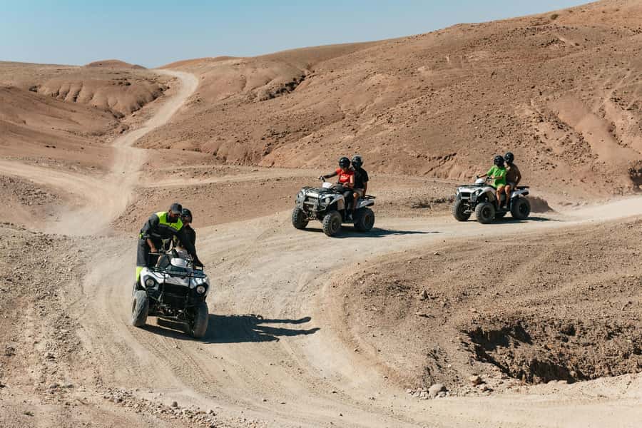 Marrakech: Agafay Desert Pool, Dinner & Live Show Experience - How to prepare for the desert after dark