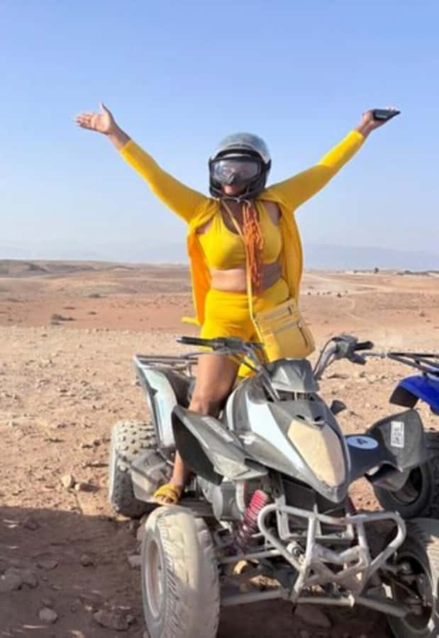 Marrakech: Agafay Desert Quad Biking with Dinner & Show - Moroccan Dinner Beneath the Stars