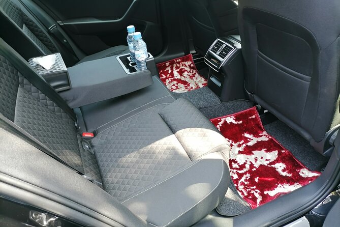 Marrakech Airport Transfer - Reaching a hotel in or near the old medina