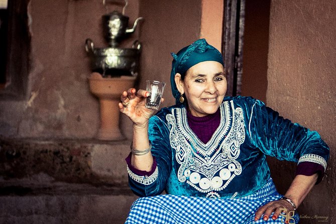Marrakech Atlas day trip - Argan oil cooperative and the commercial side of the visit