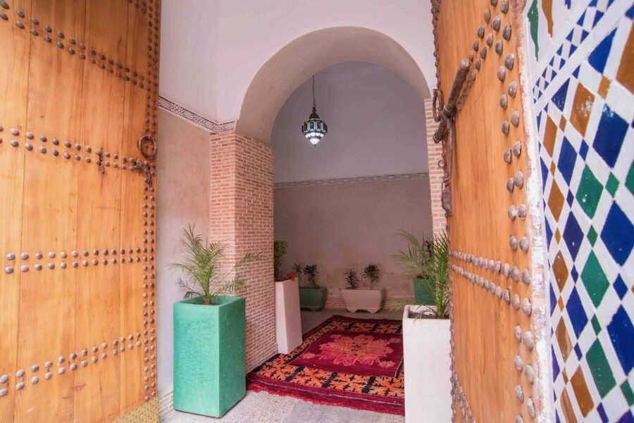 Marrakech: Authentic Moroccan Hammam Experience in Mouassine - Where the old building helps, and where it does not