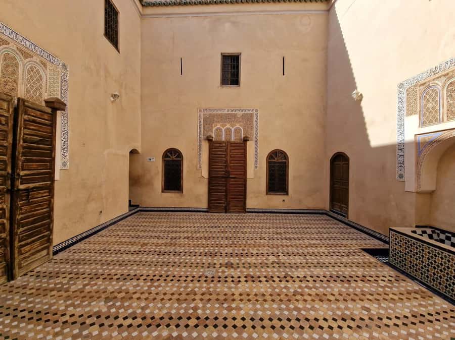 Marrakech: Bahia Palace Guided Tour with Skip-the-Line Entry - The guides make the difference