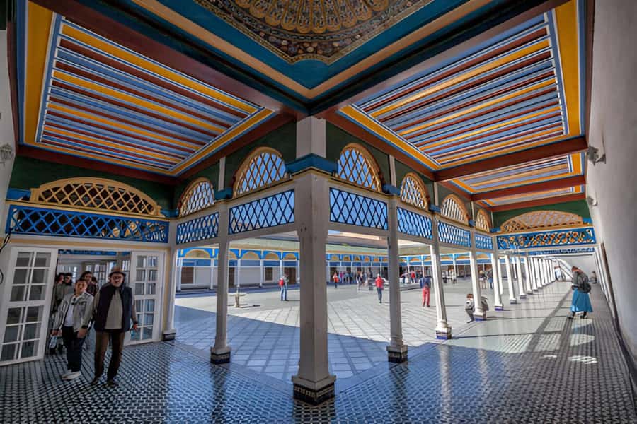 Marrakech: Bahia Palace, Madrasa Bn Yousef, Souk Medina Tour - The guides are an important part of the value