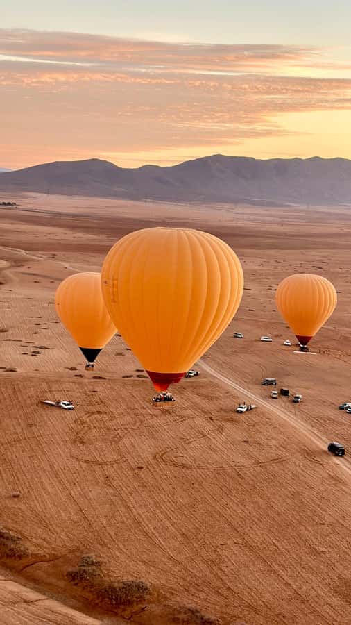 Marrakech: Balloon Flight, Berber Breakfast, and Camel Ride - Watching the balloon come alive