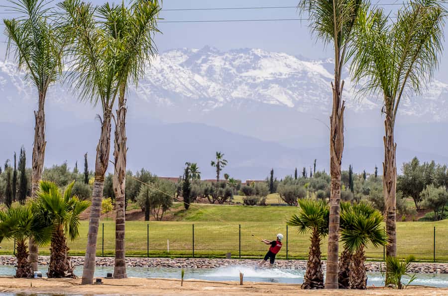 Marrakech: Cable Wakeboarding Experience - The first attempt: standing up without fighting the cable