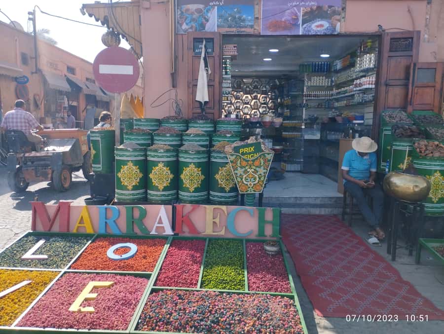Marrakech City Tour: Souks, Palaces & Hidden Gems - The souks, where the tour earns its keep