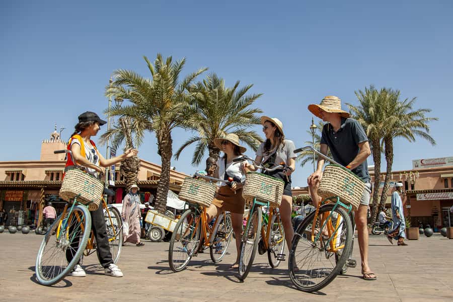 Marrakech: Cultural Bicycle Tour with Pastry and Tea - A clay oven and the importance of Moroccan bread