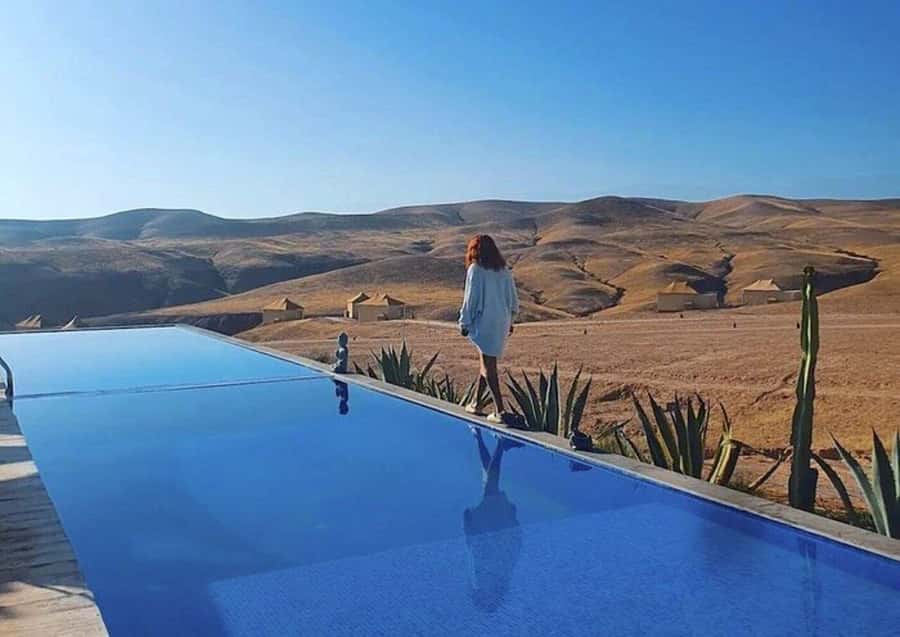 Marrakech: Day Pass in The Desert, swimming pool and lunch - A pool day in the Agafay Desert