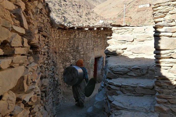 Marrakech Day Trip: Agafay Desert, Atlas Mountains and Camel Ride - Guides make or break this experience