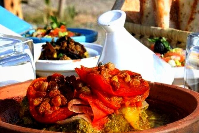 Marrakech Desert: Dinner Show with Quad Bike and Camel Ride - Dinner under the stars, with a few qualifications
