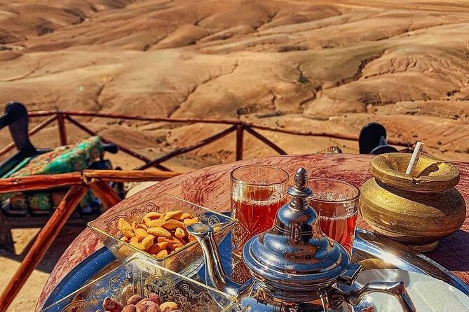Marrakech Desert Tour & Sunset Camel Ride with Dinner Show - Guides and transport can shape the evening