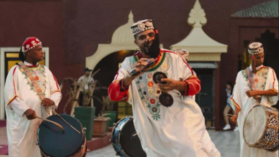 Marrakech: Dinner show and Fantasia in Chez Ali - Fantasia, horses, and fireworks