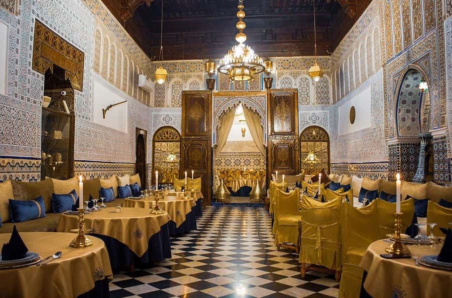 Marrakech: Dinner Show at Dar Essalam Restaurant - Entering Dar Essalam in Marrakech’s medina