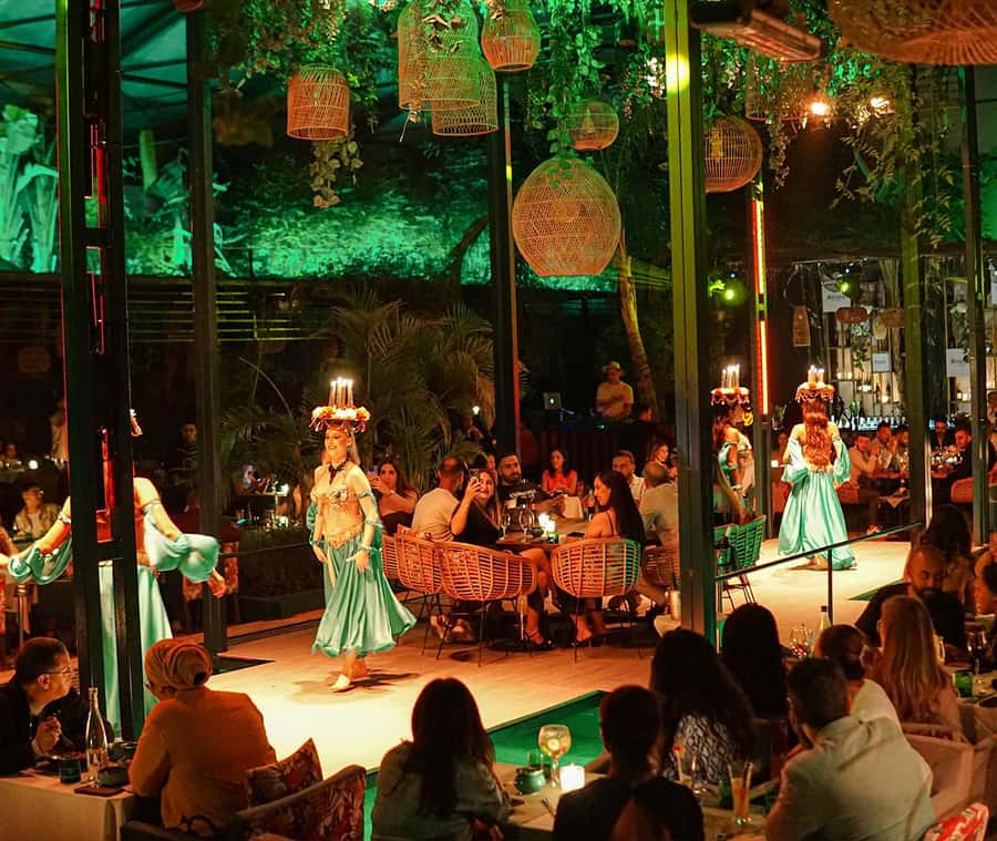 Marrakech : Dinner Show at Nouba Restaurant - Service, pacing, and the busy-room tradeoff