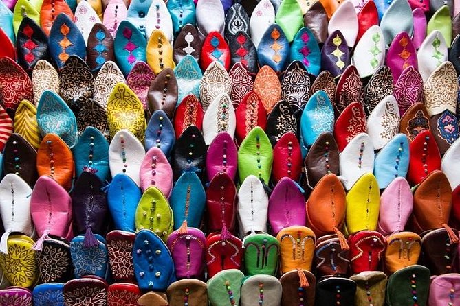 Marrakech: Exclusive Private Shopping Adventure in The souks - Mint tea, pastry, and a welcome pause