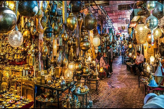 Marrakech: Exclusive Private Shopping Adventure in The souks - Starting at Jemaa el Fnaa and Café de France