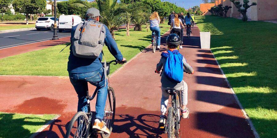 Marrakech:Guided City Cycling Tour - Culture, Colors & Charm - Quiet courtyards, Zaouia Al Abassiya, and handmade ceramics