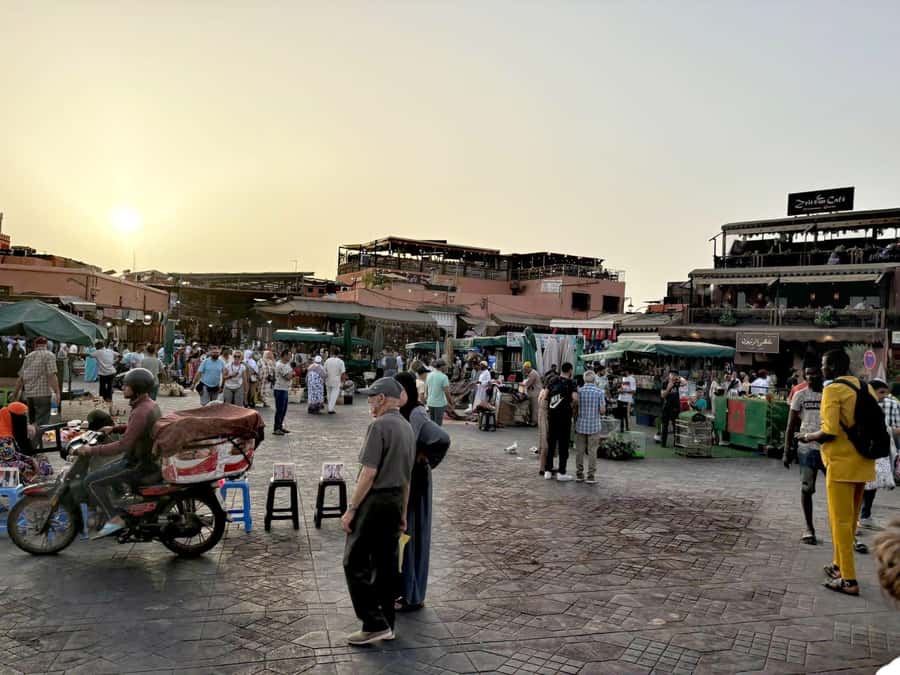 Marrakech: Guided Tour by Night - Key points at a glance