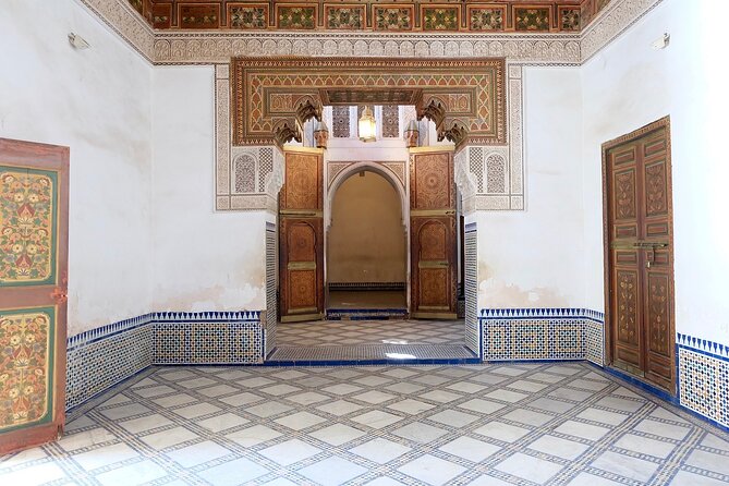 Marrakech Highlights: Private Guided Tour in 4 Hours - Transport, pickup, and the private format