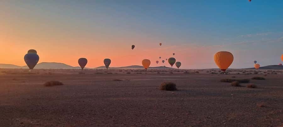 Marrakech: Hot Air Balloon Flight with Berber Breakfast - Coffee, cake, and the balloon launch