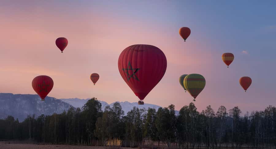 Marrakech: Hot Air Balloon Ride with Breakfast & Transfer - From Marrakech streets to the Atlas foothills